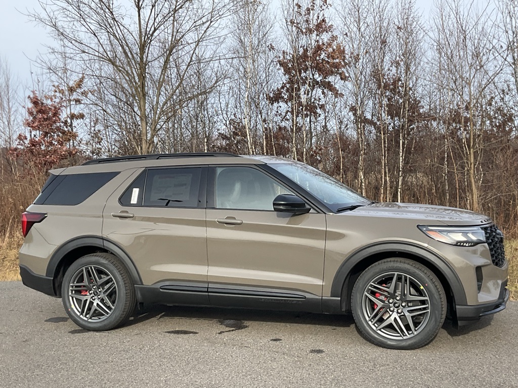 2026 Ford Explorer ST's photo