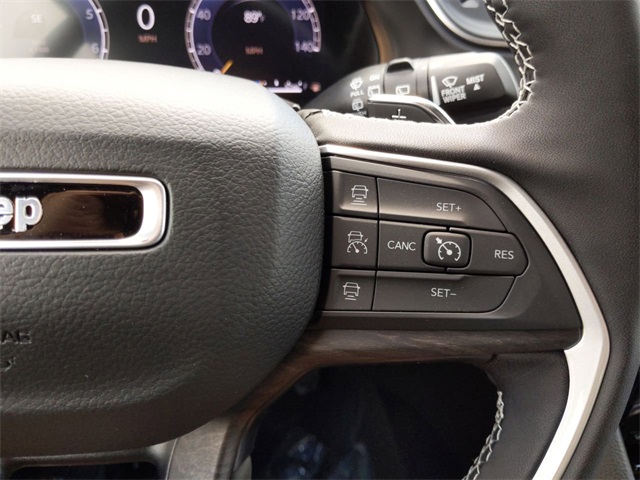 2025 Jeep Grand Cherokee Limited photo 23