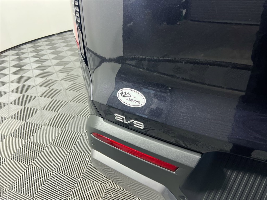 2026 Kia EV9 Wind photo 4