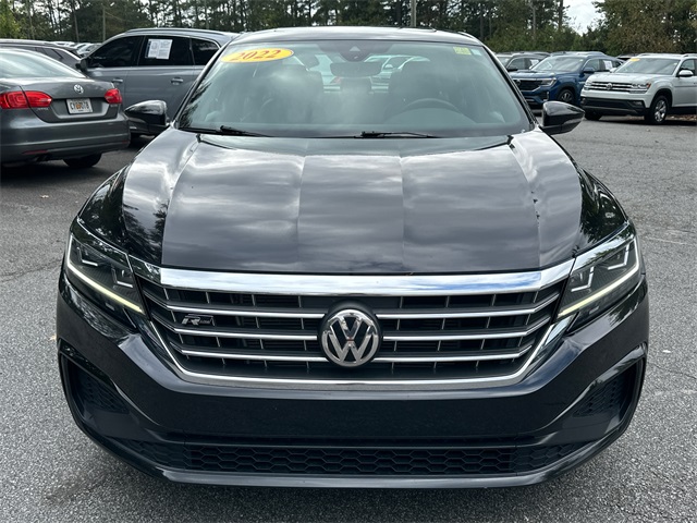 2022 Volkswagen Passat 2.0T R-Line photo 2