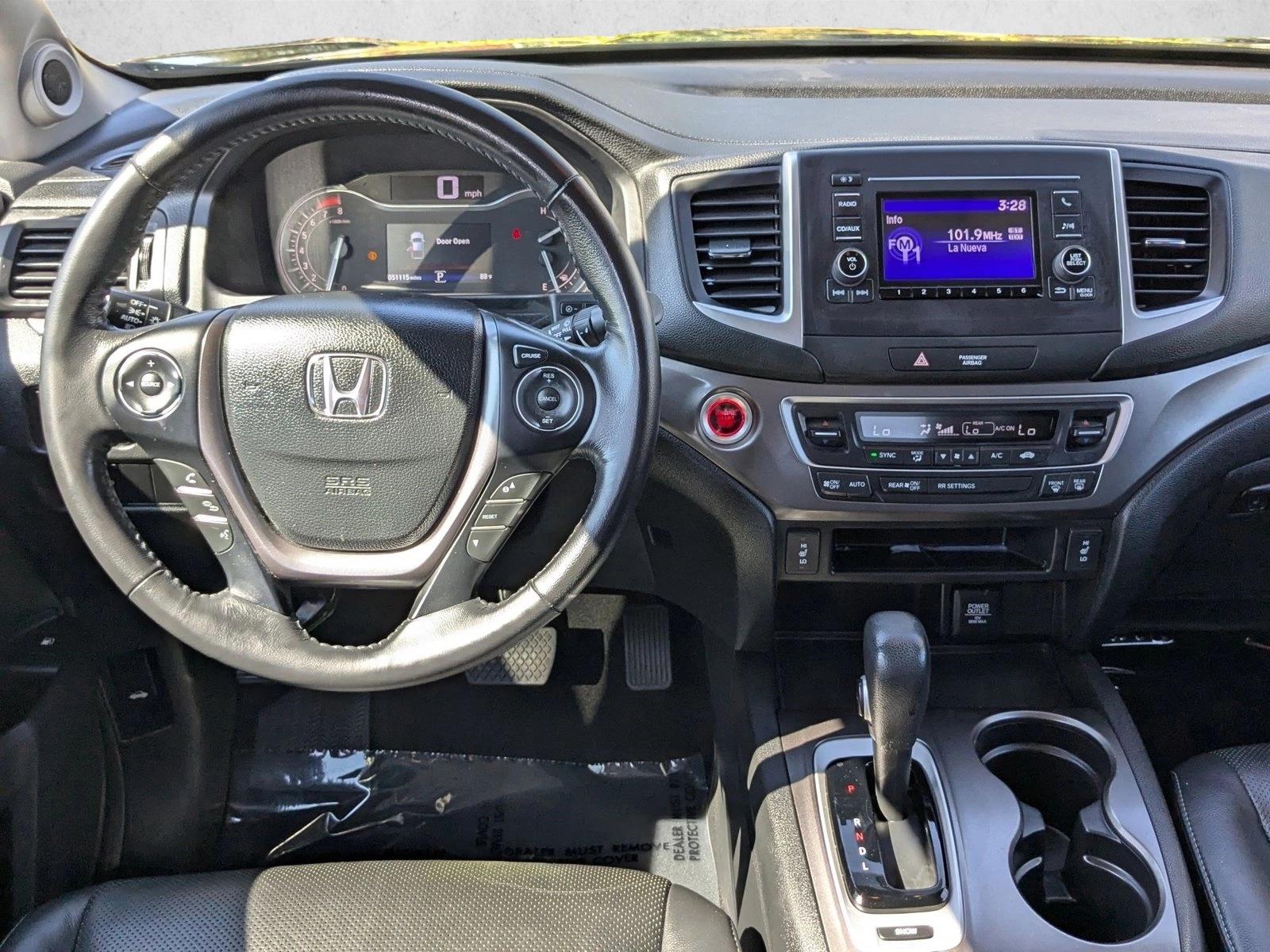 2017 Honda Ridgeline RTL photo 13