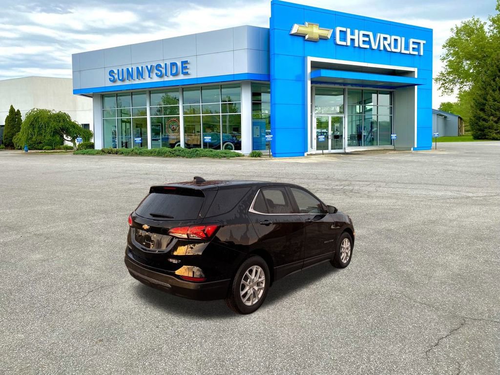 2022 Chevrolet Equinox LT photo 4