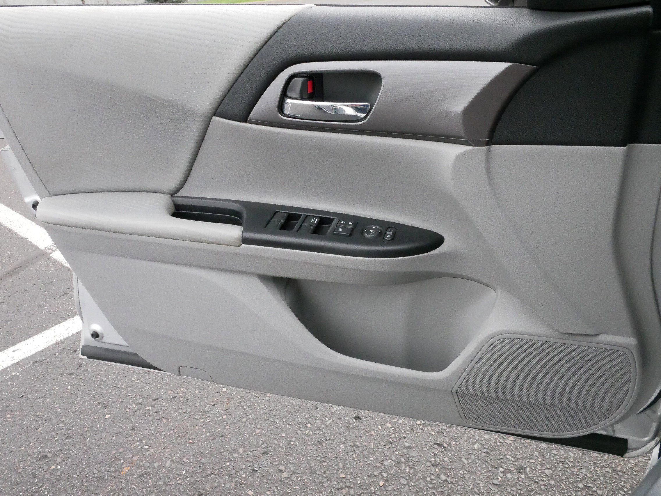 2015 Honda Accord LX photo 24