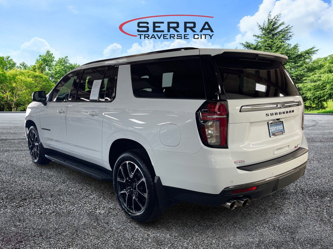 2022 Chevrolet Suburban RST photo 4