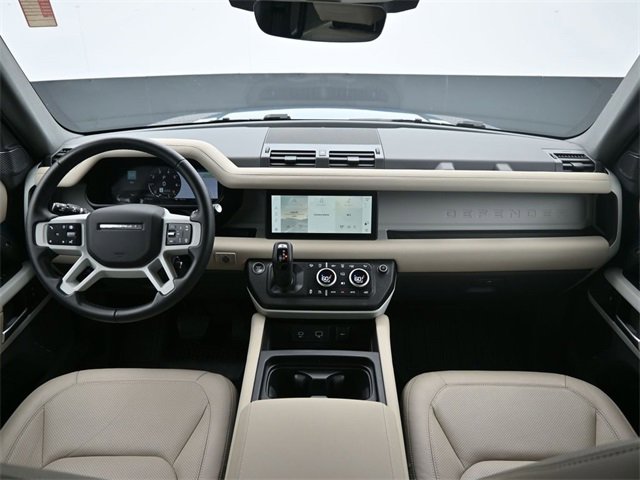 2024 Land Rover Defender 110 S photo 10