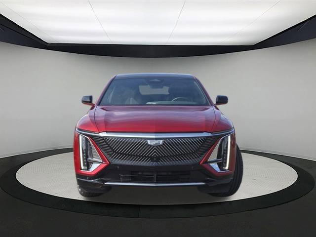 2024 Cadillac Lyriq Luxury photo 2