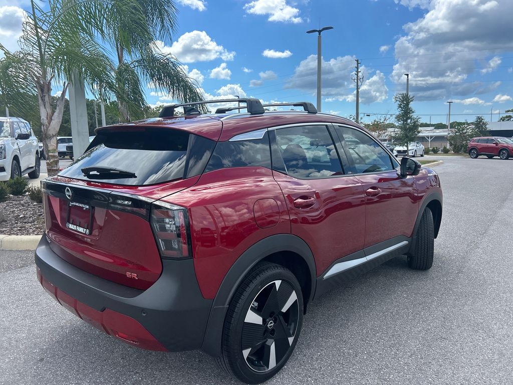 2026 Nissan Kicks SR photo 5