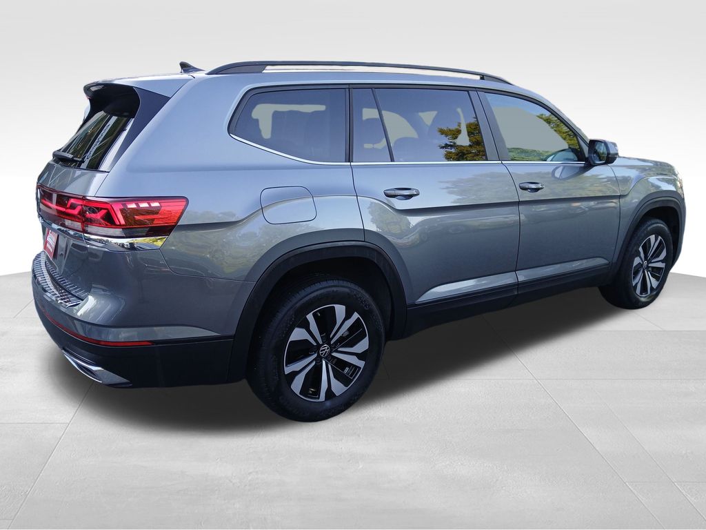 2024 Volkswagen Atlas SE photo 4