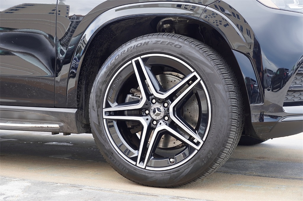 2022 Mercedes Benz GLS 450 4MATIC photo 9
