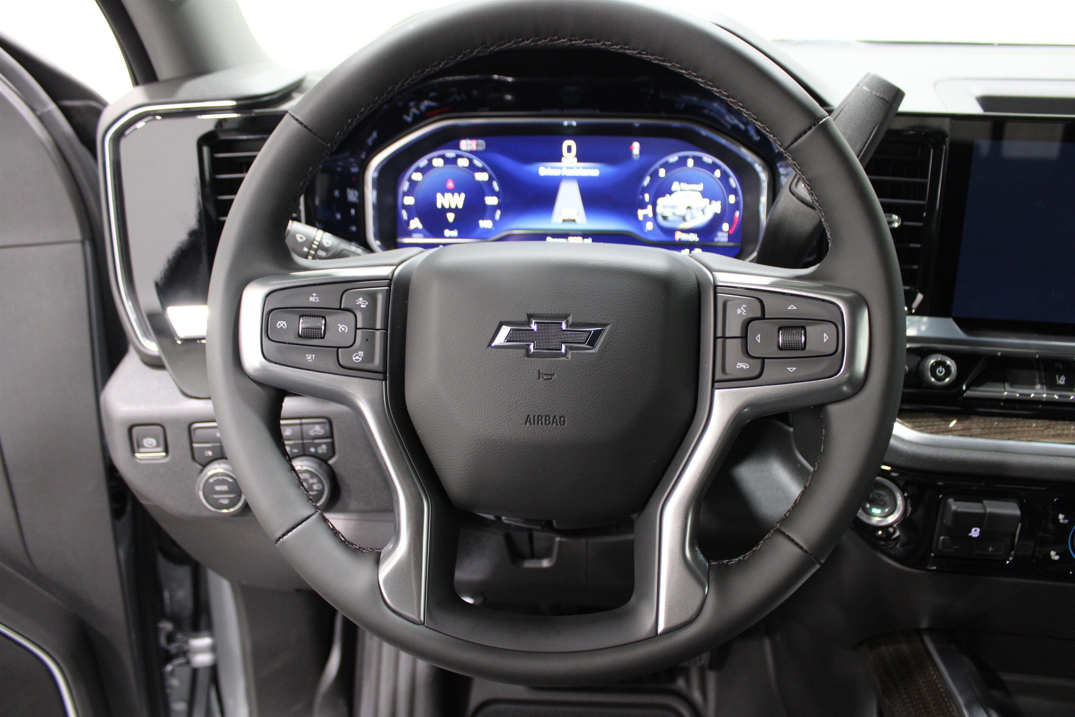 2025 Chevrolet Silverado 2500HD LT photo 6