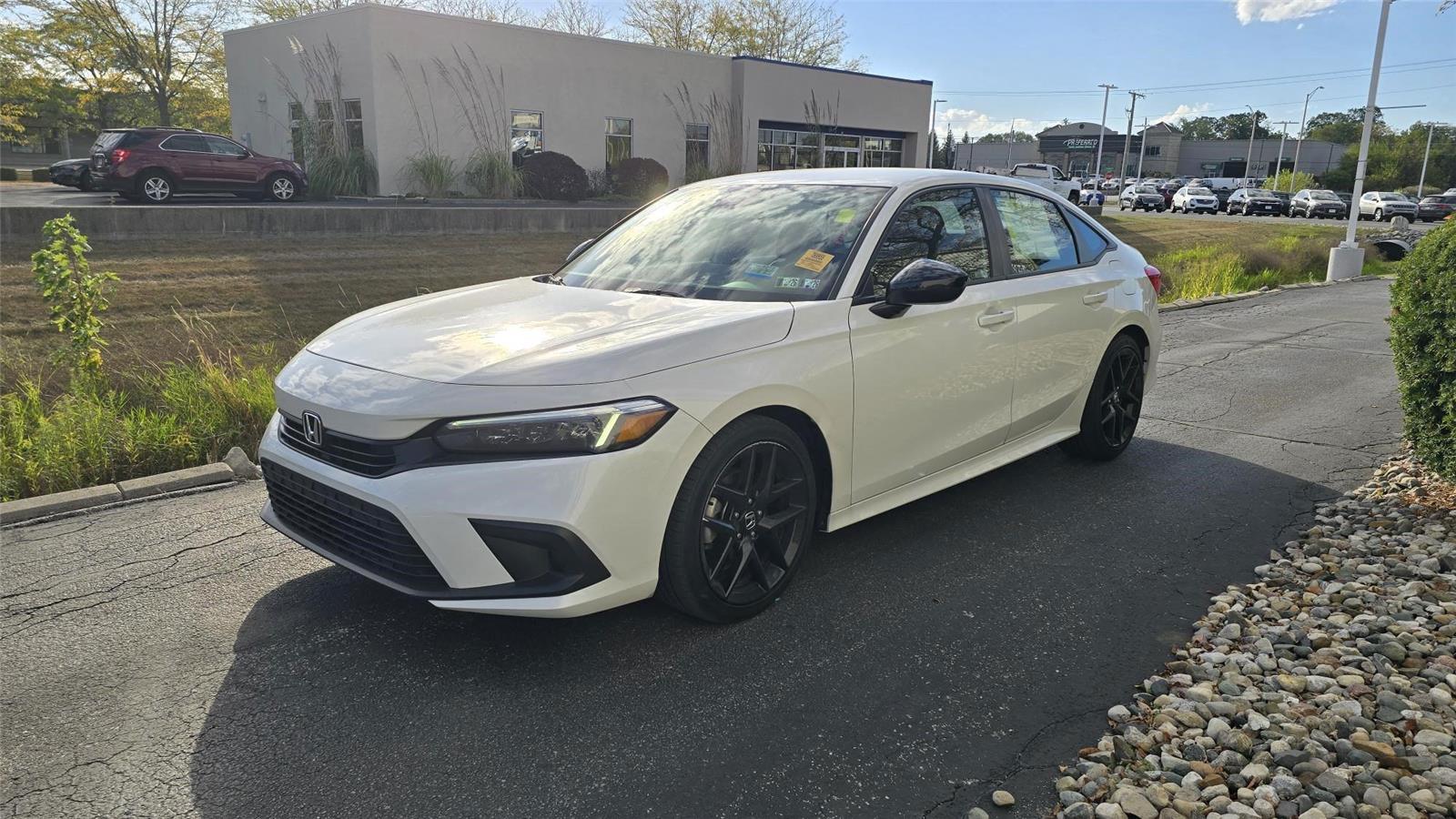 2022 Honda Civic Sport photo 3