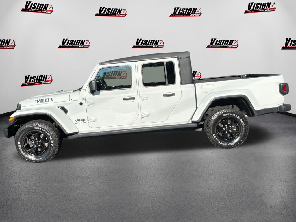 2021 Jeep Gladiator Willys photo 7
