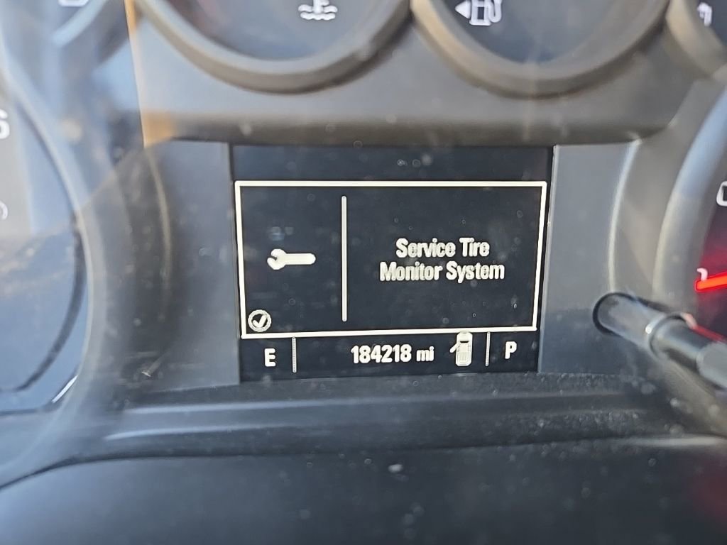 2020 Chevrolet Silverado 1500 Custom photo 3