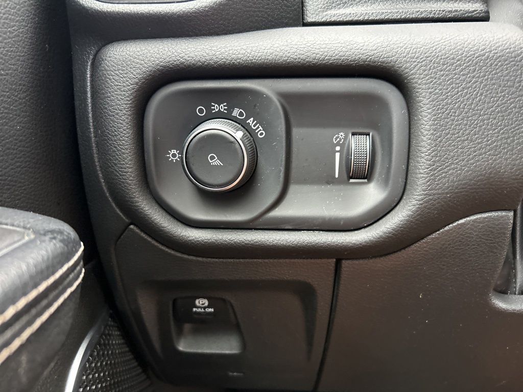2024 Ram 1500 Laramie photo 23