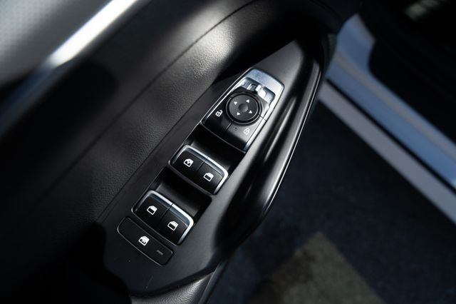2024 Kia K5 GT-Line photo 21