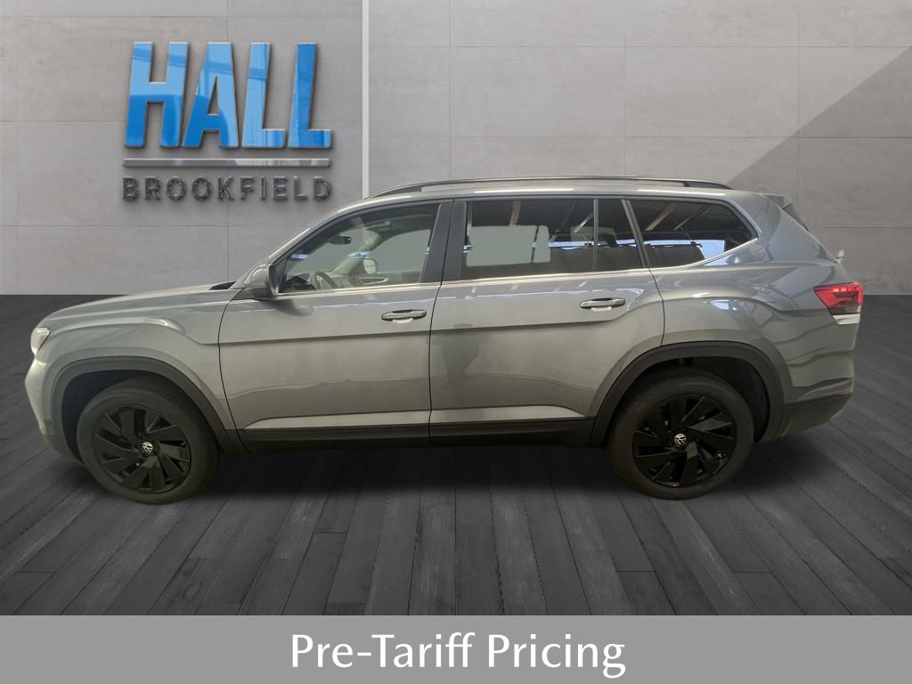 2025 Volkswagen Atlas SE Technology photo 2