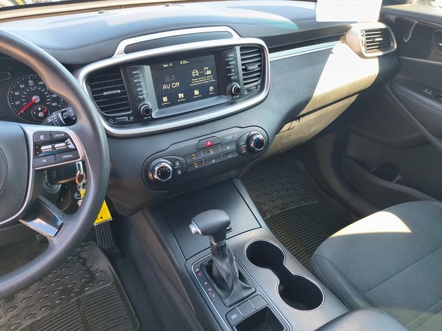 2020 Kia Sorento L photo 17