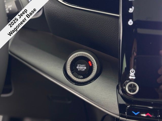 2025 Toyota RAV4 LE photo 26