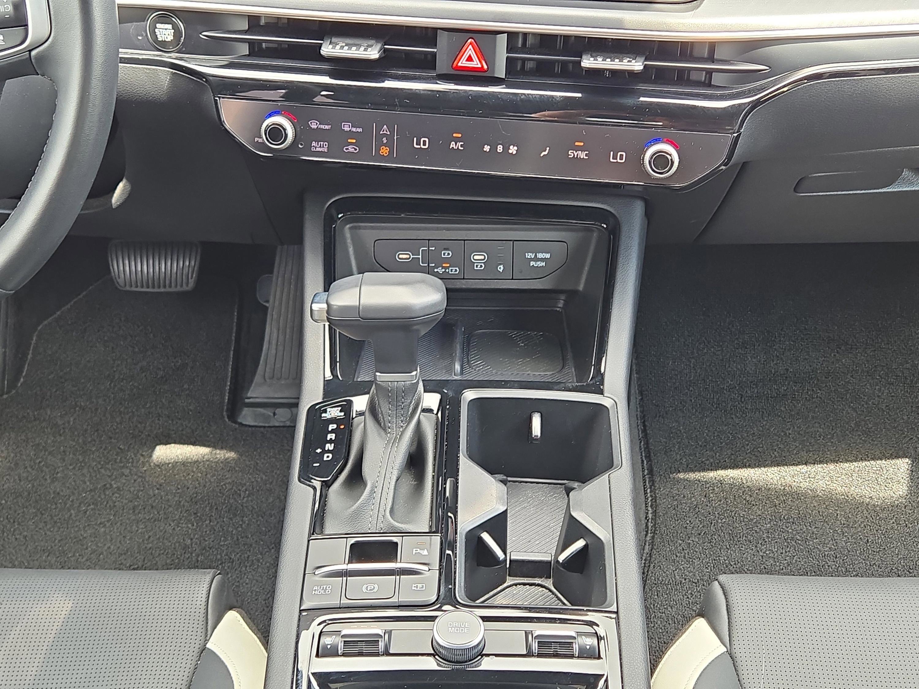 2025 Kia K5 GT-Line photo 15