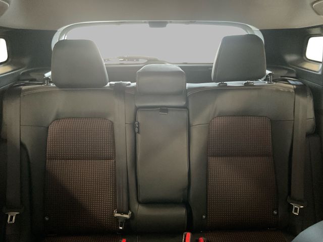 2025 Nissan Kicks SR photo 13