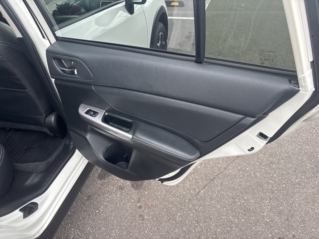 2015 Subaru Crosstrek 2.0i Limited photo 13