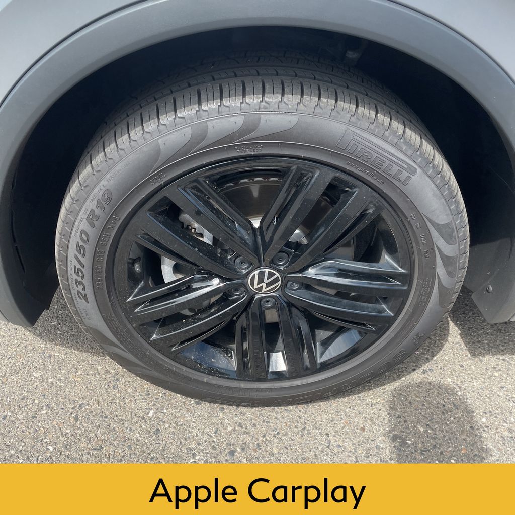 2022 Volkswagen Tiguan SE R-Line Black photo 11