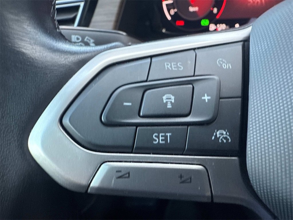 2024 Volkswagen Atlas SEL Premium R-Line photo 29