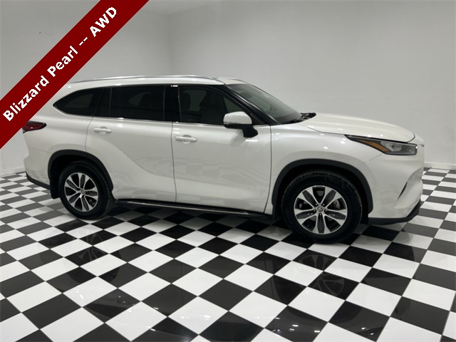 2020 Toyota Highlander XLE photo 6