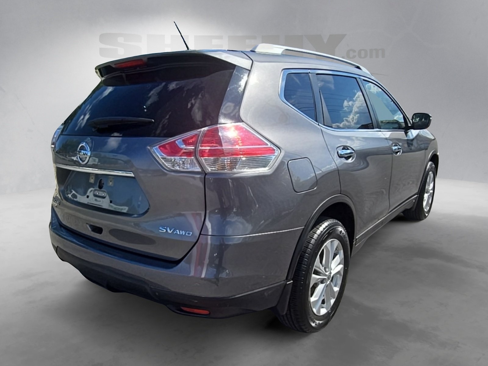 2016 Nissan Rogue SV photo 16
