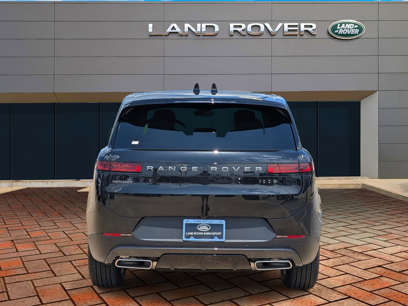 2025 Land Rover Range Rover Sport SE photo 3