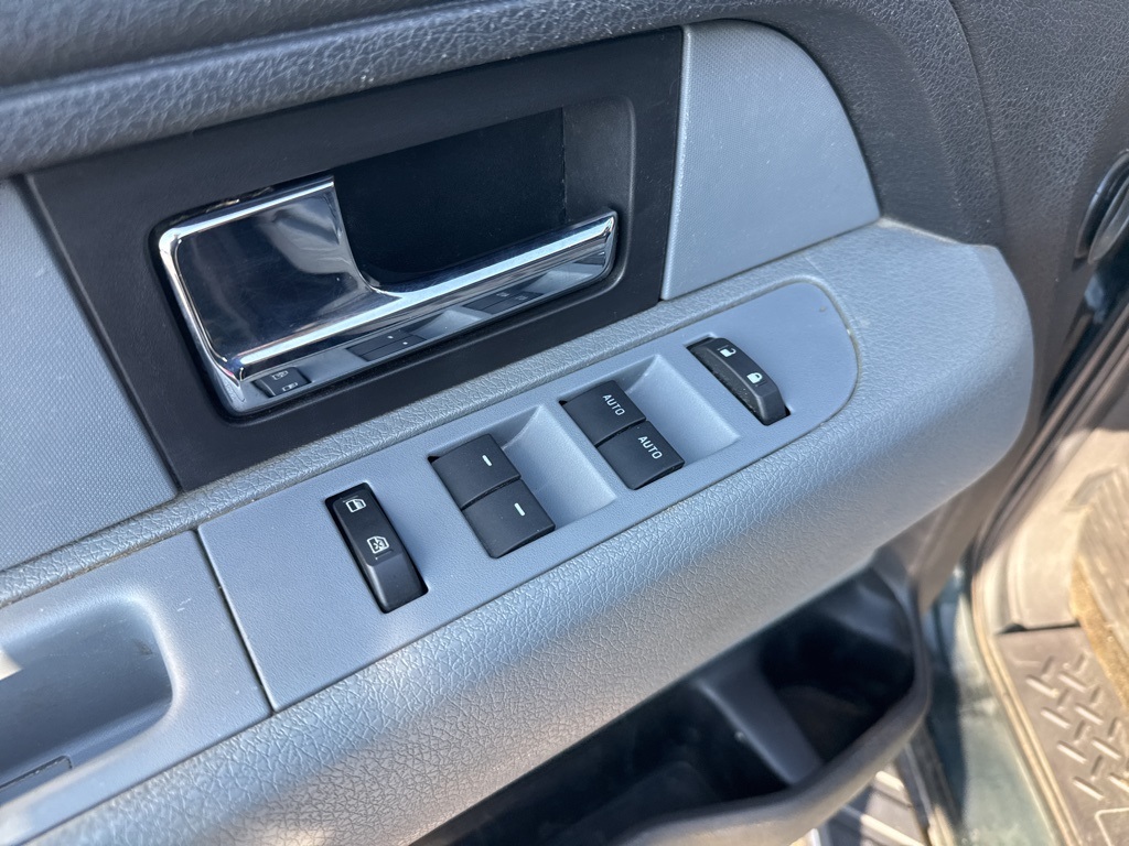 2014 Ford F-150 XLT photo 14