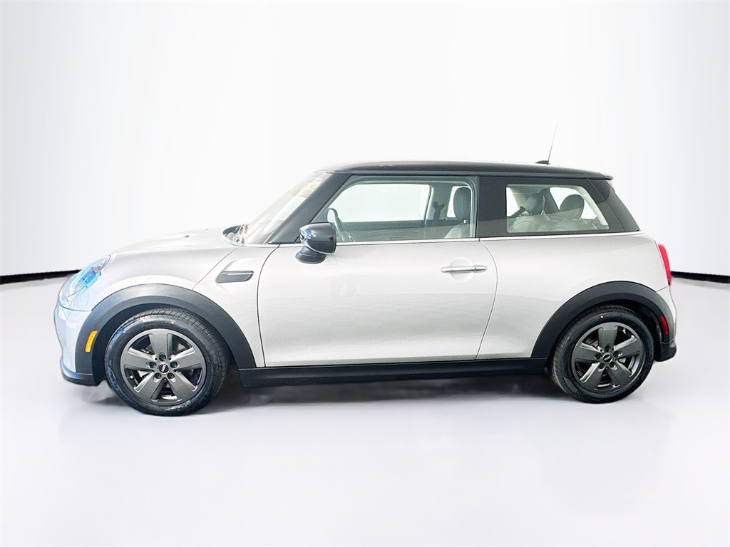 2023 Mini Cooper Base photo 3