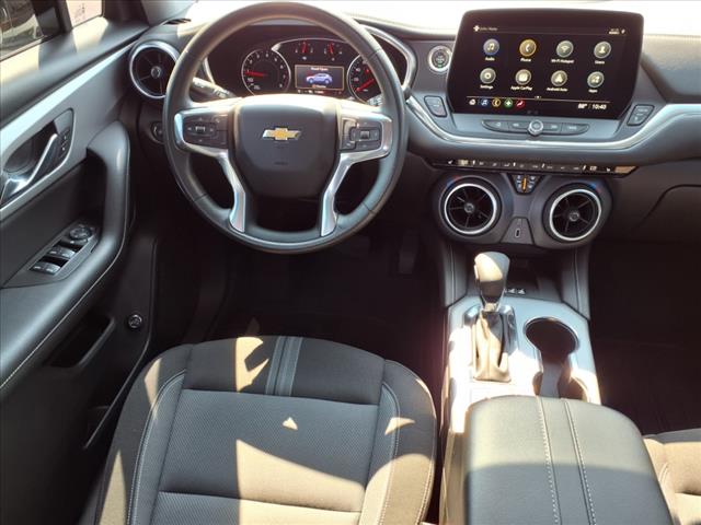2023 Chevrolet Blazer 2LT photo 2