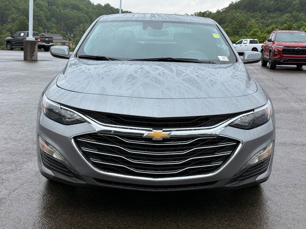 2025 Chevrolet Malibu 1LT photo 8