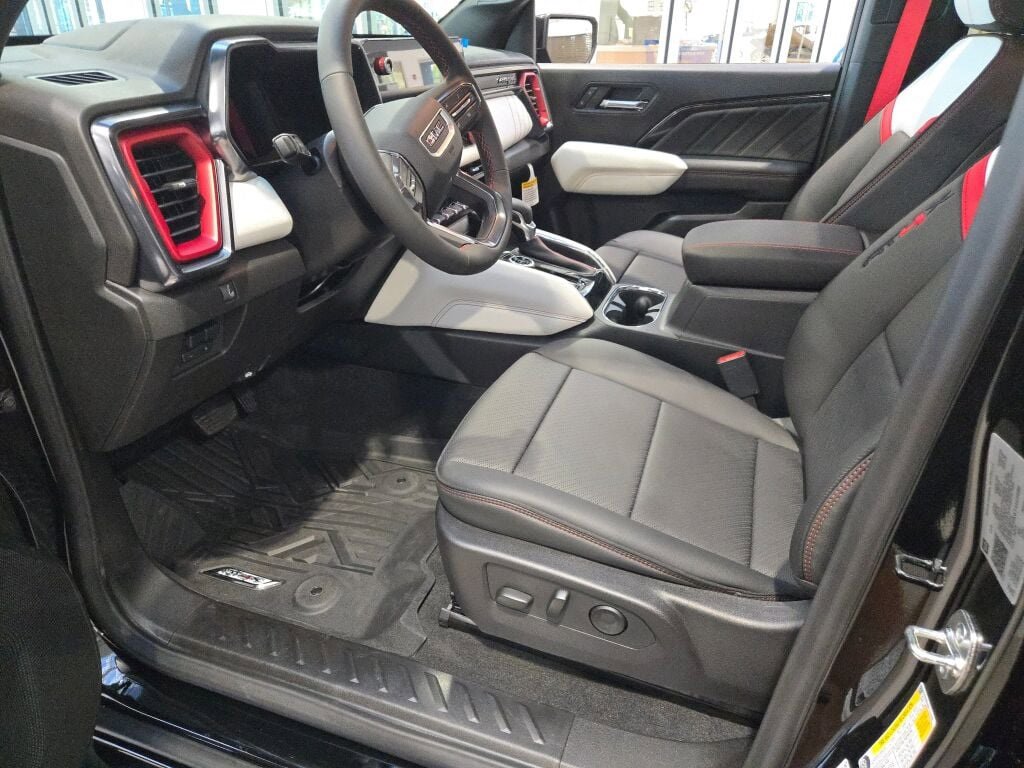 2026 Gmc Canyon AT4X photo 22