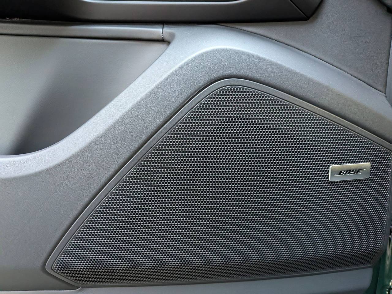2025 Porsche Cayenne GTS photo 5