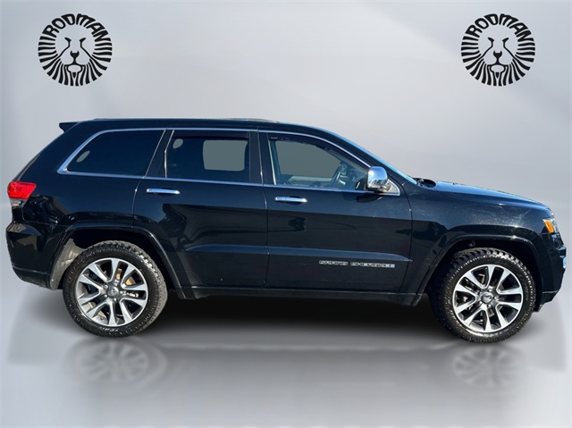 2017 Jeep Grand Cherokee Overland photo 2