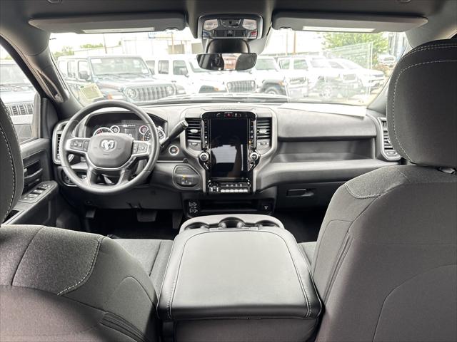 2025 Ram 2500 Tradesman photo 16