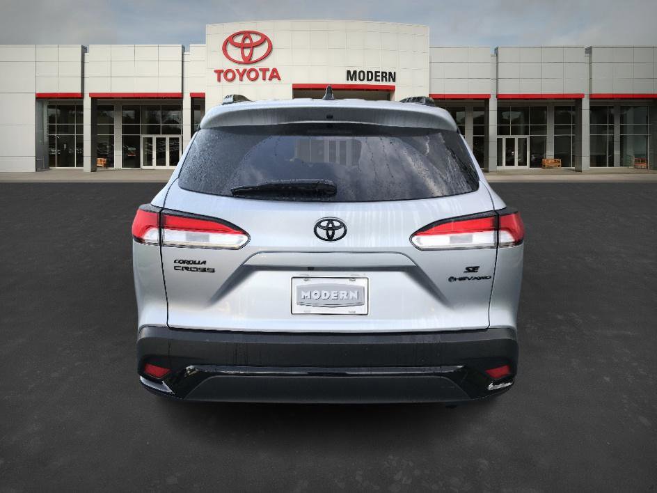 2025 Toyota Corolla Cross Hybrid SE photo 4