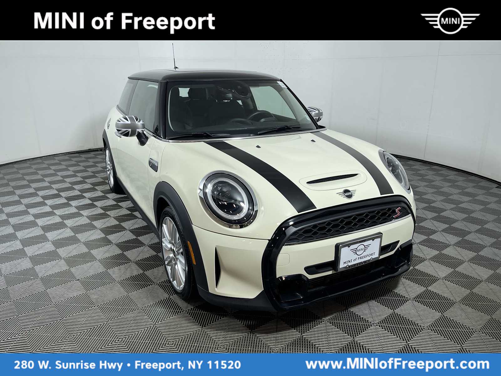 2023 MINI 3 Door