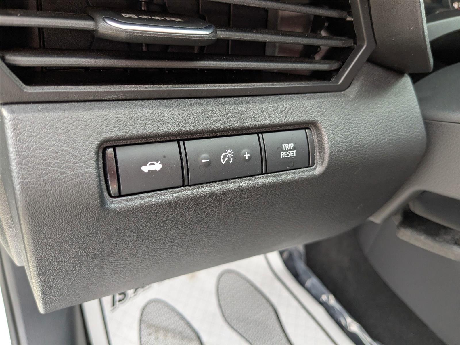 2024 Nissan Altima 2.5 SR photo 16