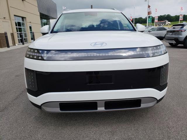 2026 Hyundai Ioniq SE photo 2