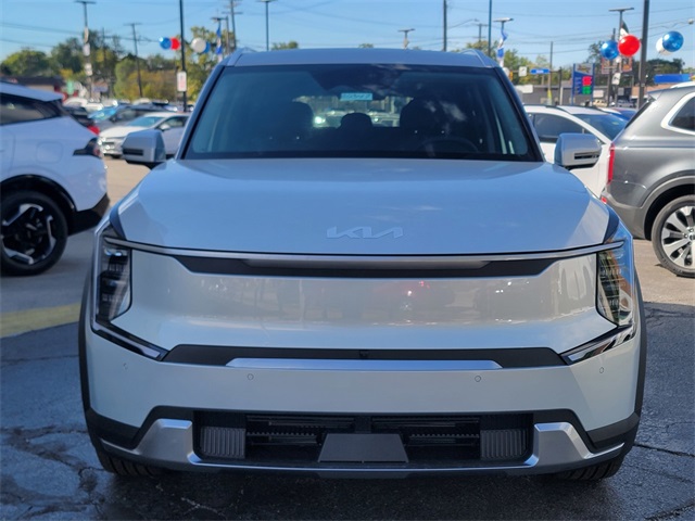 2026 Kia EV9 Wind photo 7
