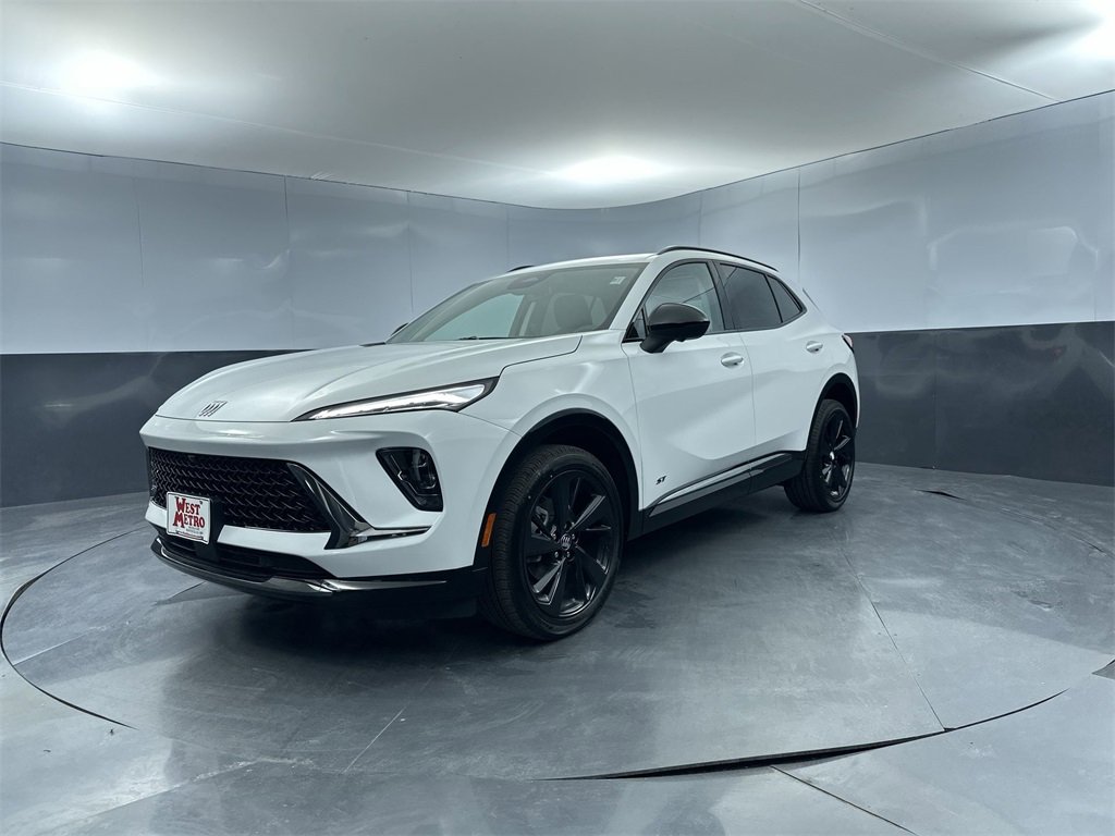 2025 Buick Envision Sport Touring's photo