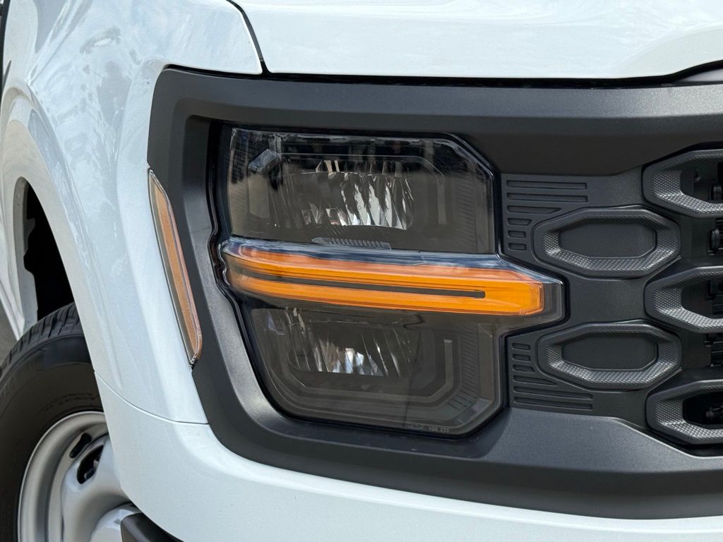 2025 Ford F-150 XL photo 3