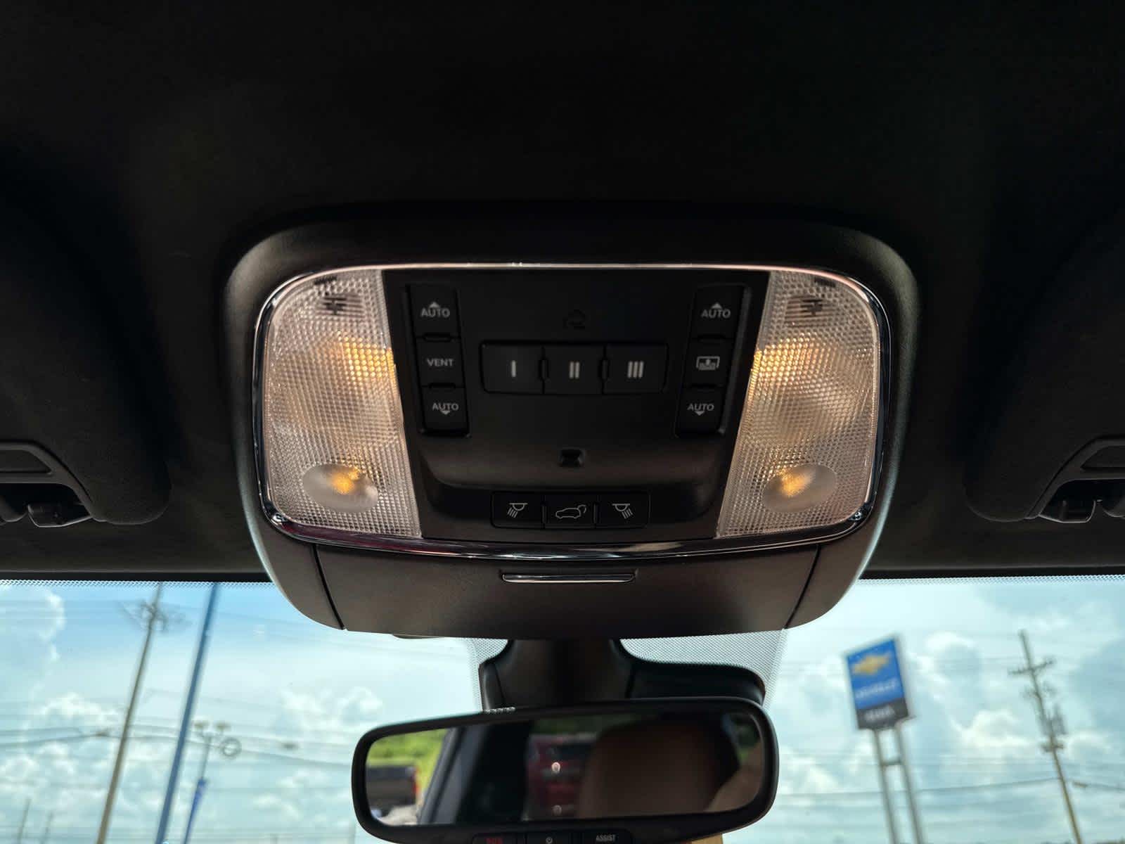 2021 Jeep Grand Cherokee Summit photo 47