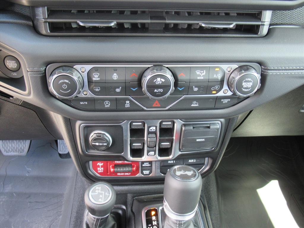 2025 Jeep Wrangler Rubicon photo 23