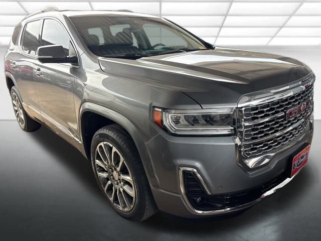 2021 GMC Acadia Denali's photo
