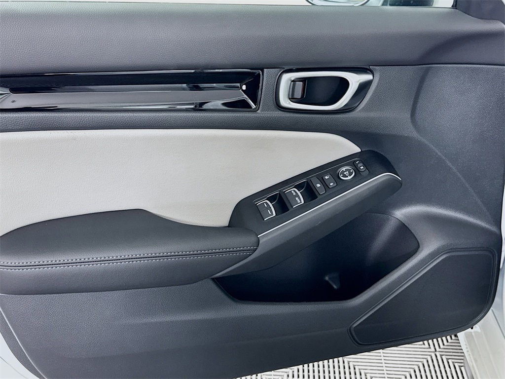 2026 Honda Civic Hybrid Sport Touring photo 21