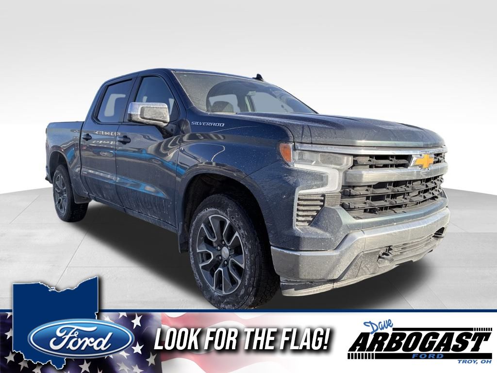 2024 Chevrolet Silverado 1500 LT's photo